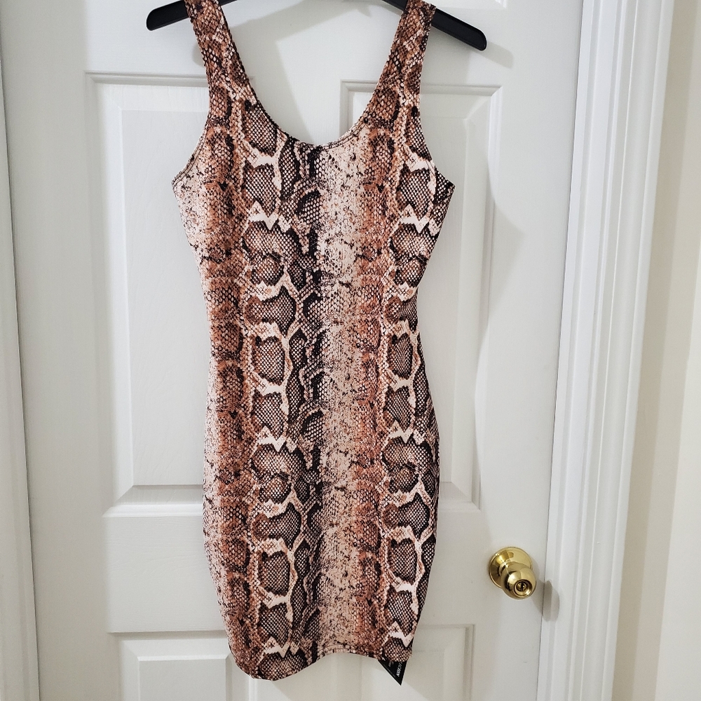 True Religion Bodied Python Bodycon Dress Size Large - Picture 8 of 10